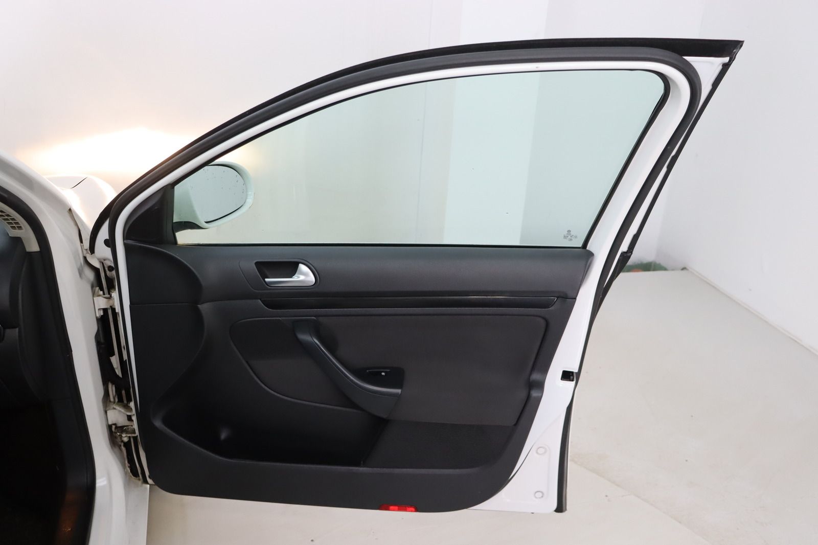 Fahrzeugabbildung Volkswagen Golf 1.6 TDI BMotion Tech Comfortline Variant
