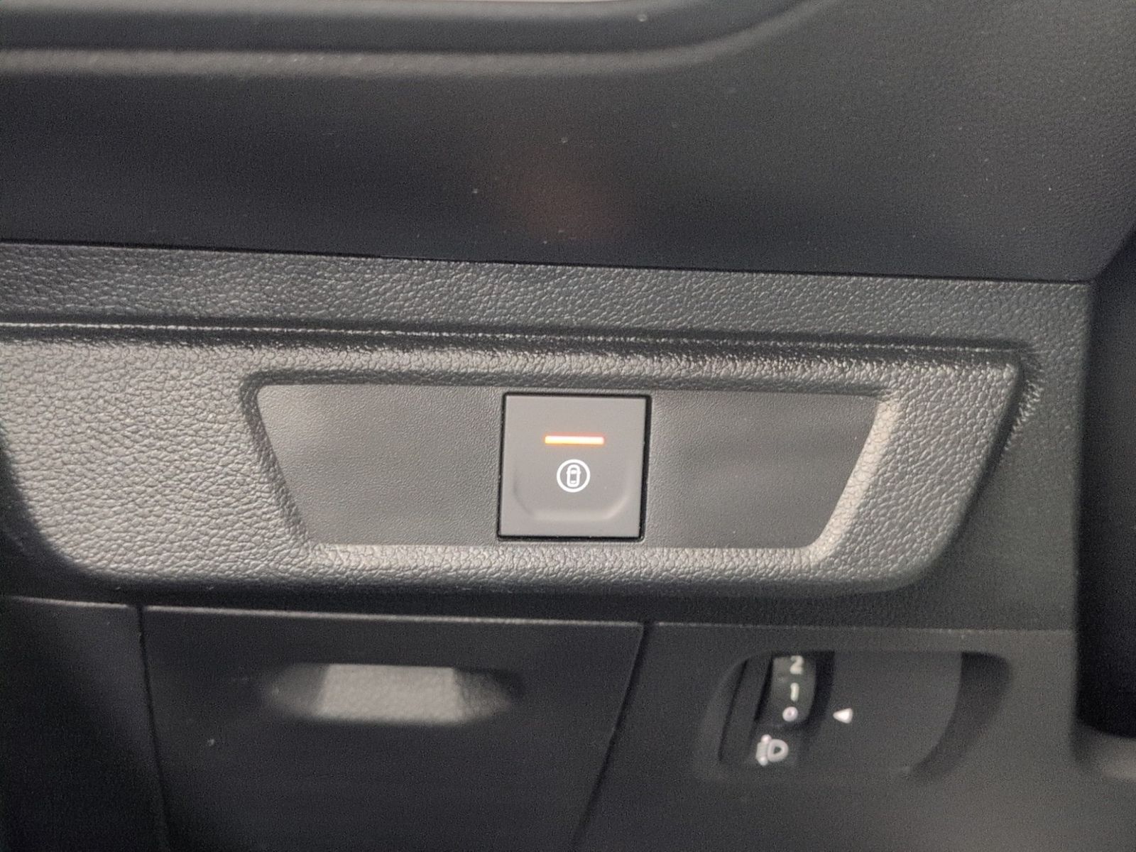 DACIA Jogger TCe 110 Extreme+ 7-Sitzer Navi – Bild 30
