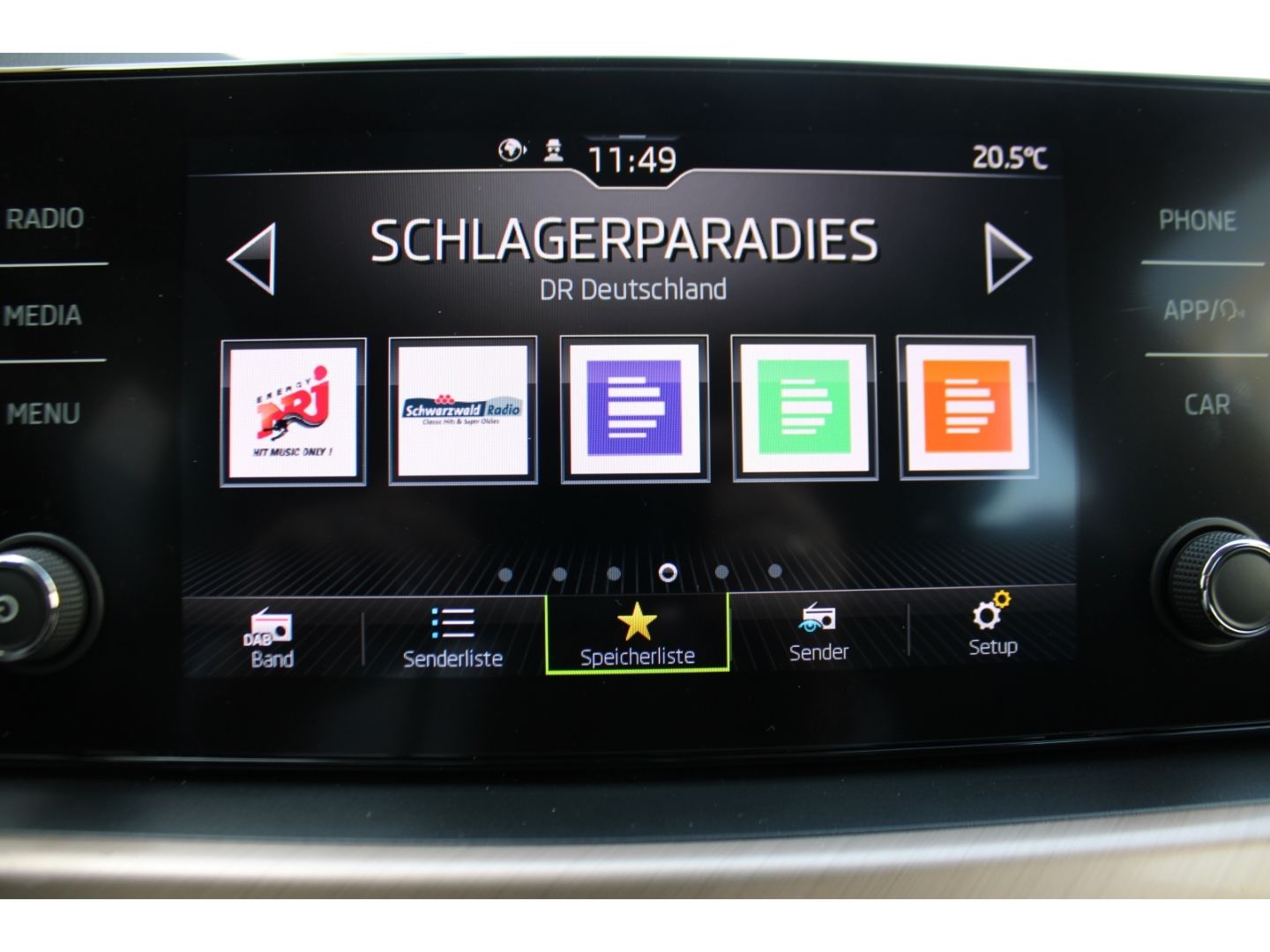 SKODA Scala Style 1.0 TSI LED GRA CarPlay StHzg DAB PD - Image 20