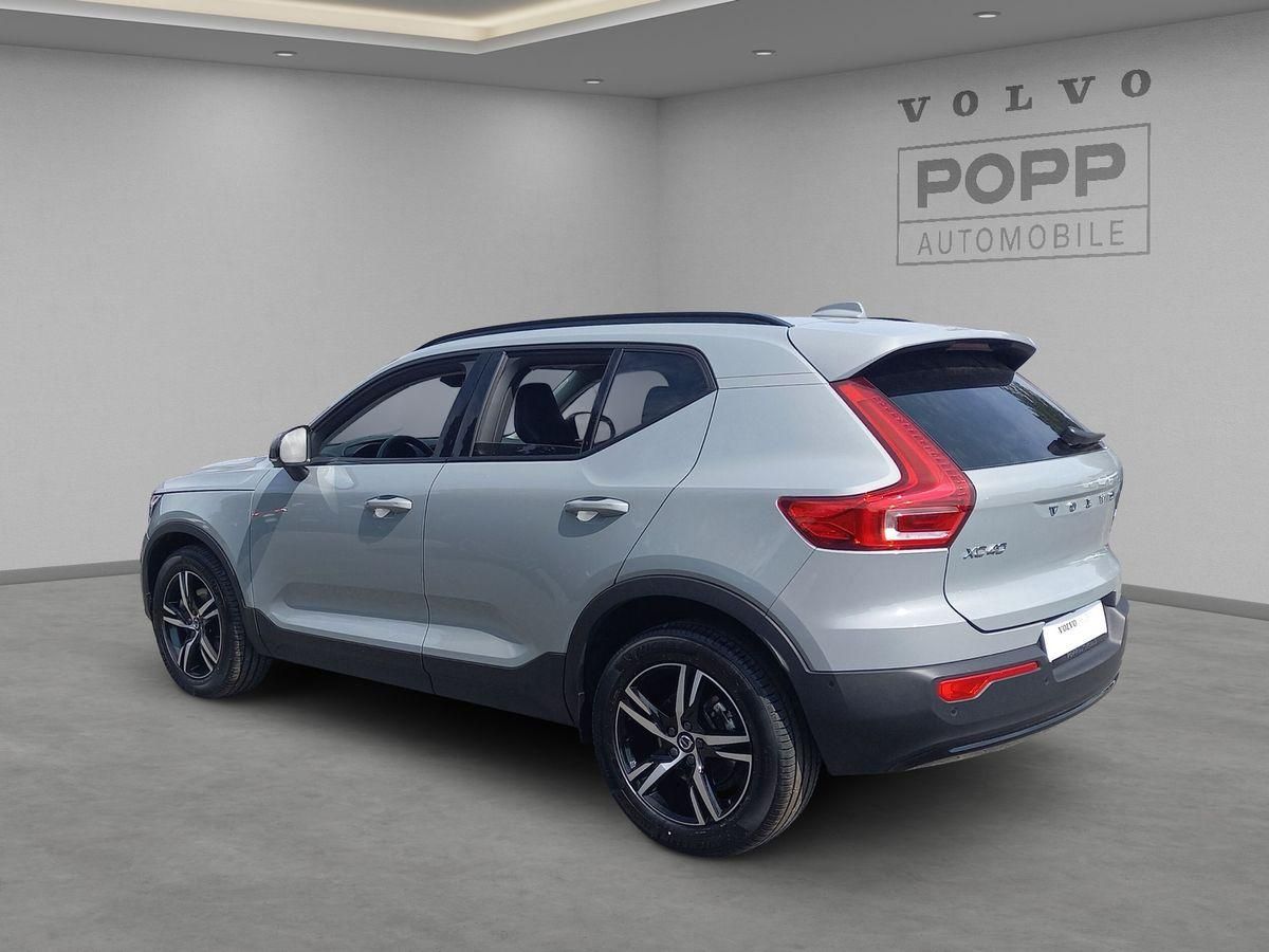 Volvo XC40 B3 FWD Plus Dark 360° ACC LHZ SHZ STDHZ imagem 3