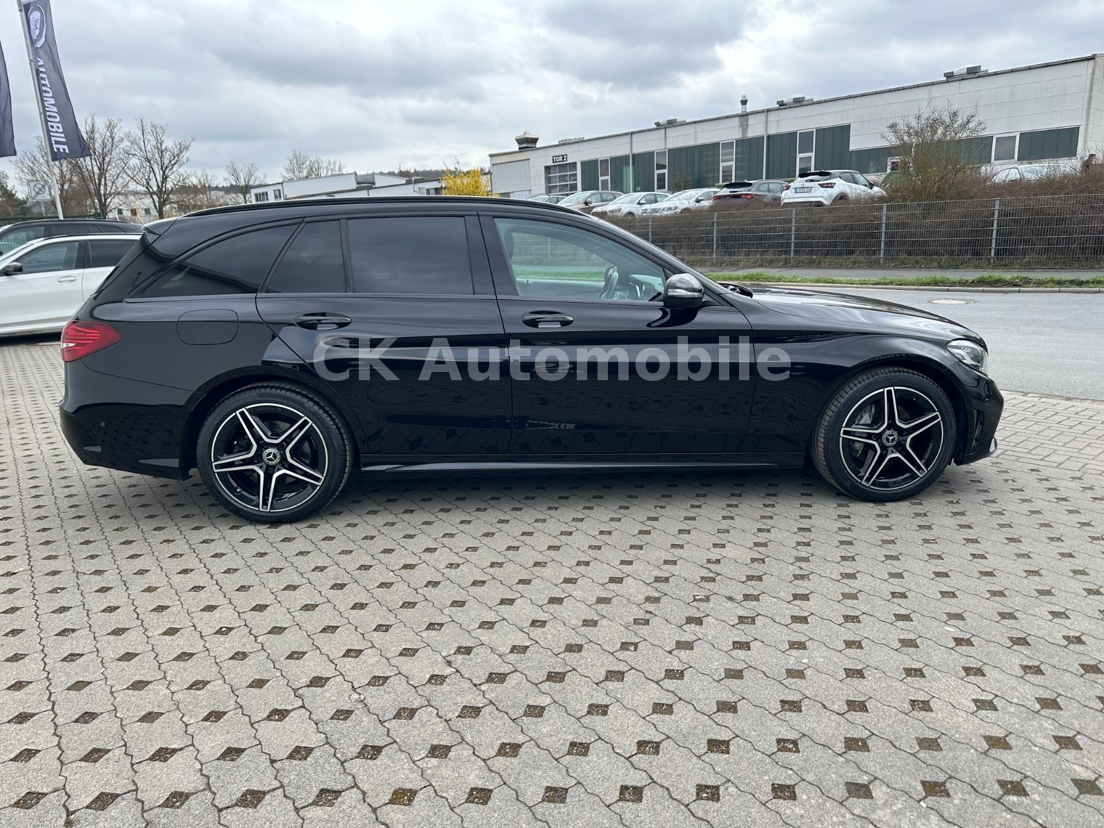 Fahrzeugabbildung Mercedes-Benz C 220d T  4Matic AMG-Line/Navi/LED/Kam/