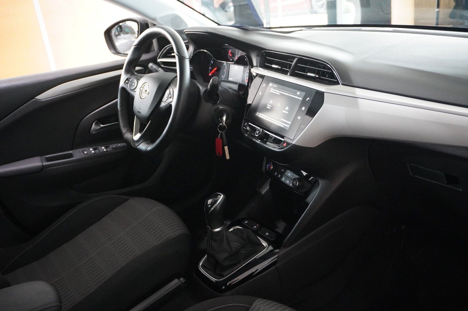 Fahrzeugabbildung Opel Corsa F 1.2 EDITION NAVI/KAMERA/SPORT/LHZ/DAB+