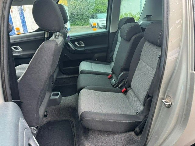 Fahrzeugabbildung SKODA Roomster Comfort PANORAMA KLIMA ALU