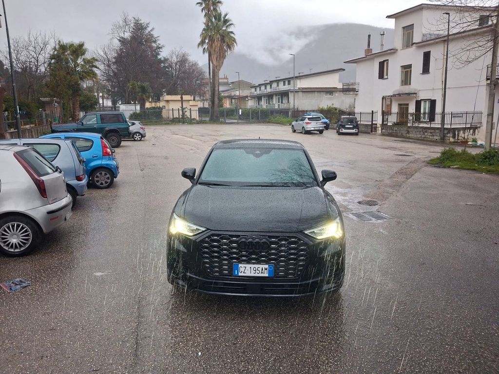 Image of Audi Q3