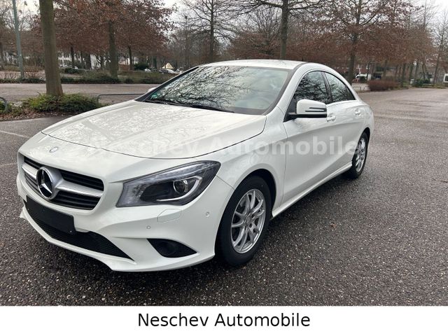 Mercedes-Benz CLA 180 Coupe Leder/PTS/Bi Xenon/8 x Alu/1.Hd.