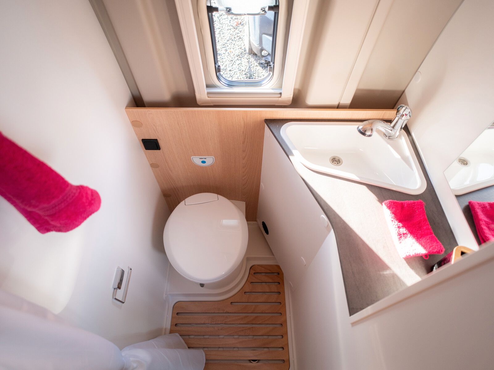 Fahrzeugabbildung Sunlight Adventure Cliff RT 600