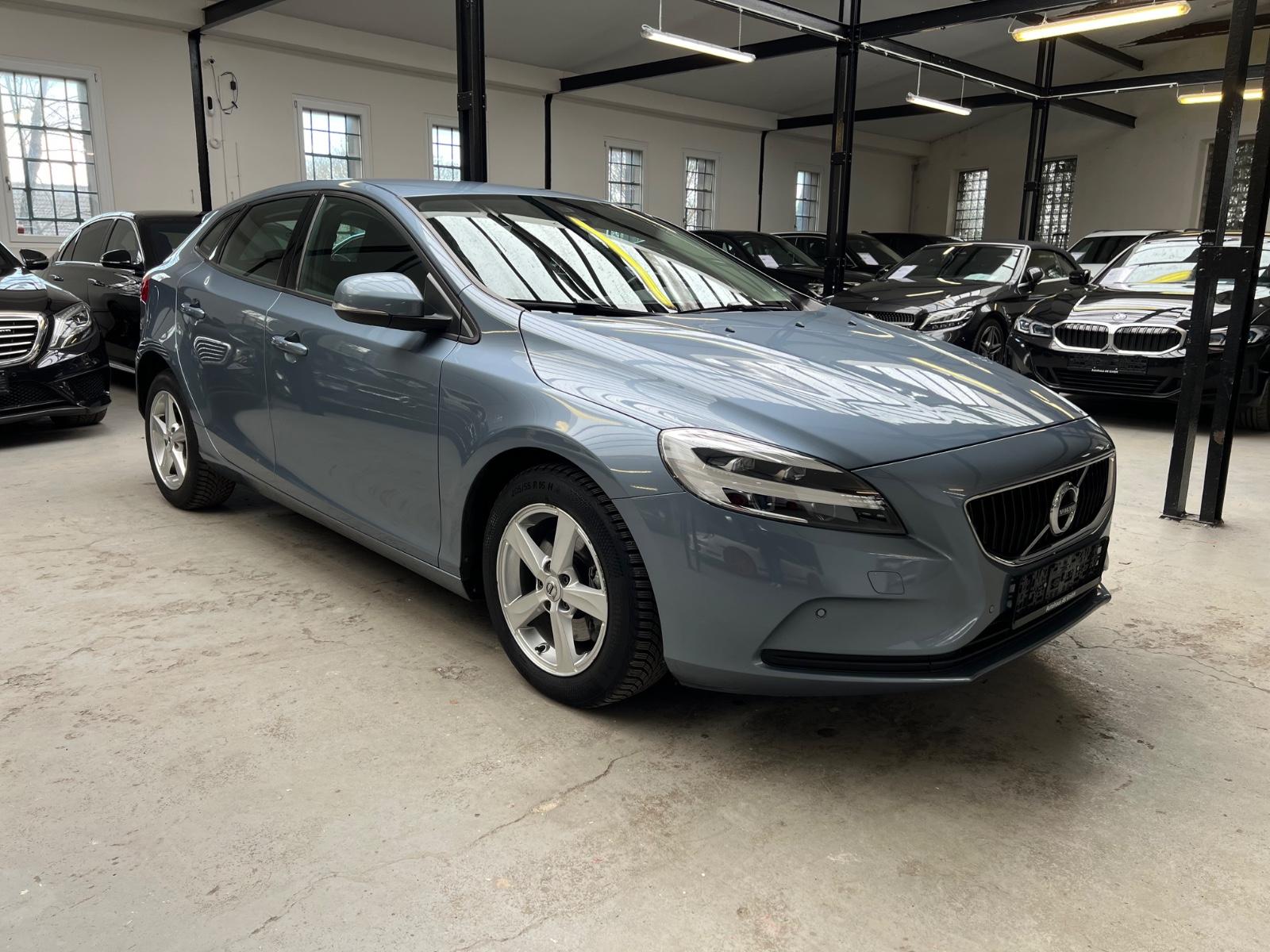 Volvo V40 Kinetic *NAVI*SHZ*LED*PDC*SH*