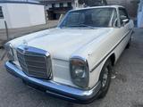 Mercedes-Benz Mercedes Benz 250 CE /8 W114 CE Strich 8 C... - Mercedes-Benz 250 aus 1970: 250c