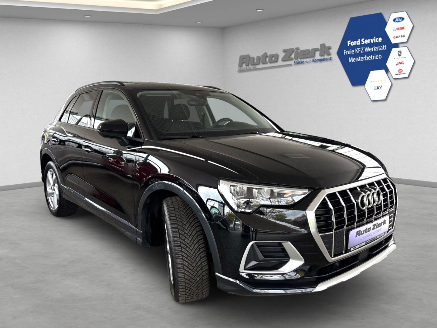 Audi Q3 35 TFSI S-tronic advanced NAVI DAB LED PANO-D foto 3