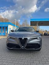 Alfa Romeo Stelvio 2.2 Diesel 16V 140kW Super AT8 Super - Alfa Romeo Stelvio von privat