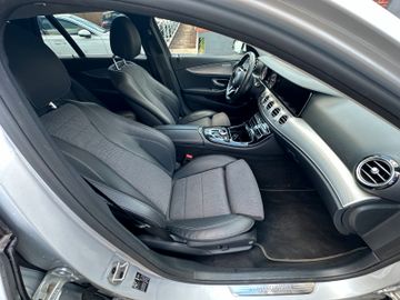 Mercedes E 200 - 9