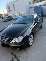 Mercedes-Benz CLK 200 KOMPRESSOR AVANTGARDE Avantgarde - Mercedes-Benz CLK 200: Sportwagen