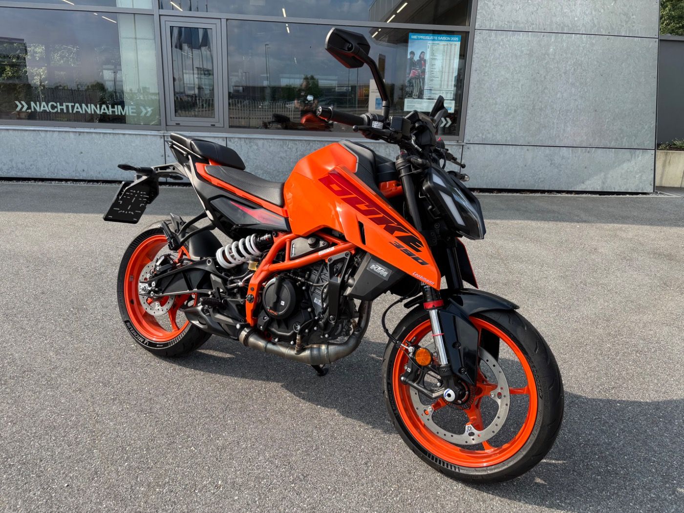 Fahrzeugabbildung KTM 390 Duke Modell 2025