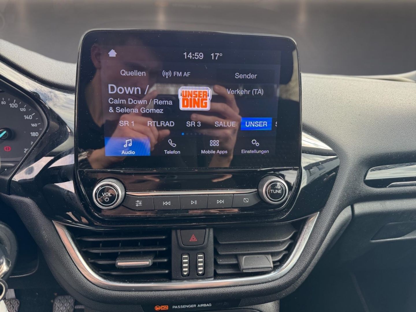Fahrzeugabbildung Ford Fiesta Titanium SHZ Spurhalteass. Notbremsass. T