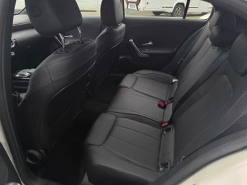 Bild 11 Mercedes-Benz A 180 Progressive LED Kamera Navi SHZ PDC