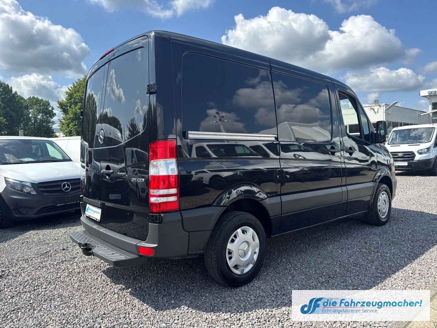 Fahrzeugabbildung Mercedes-Benz Sprinter II Kasten 211 CDI AHK el.SP Spieg. behe