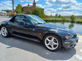 BMW Z3 Roadster 2.8 schwarzmetallic breites Heck - BMW Z3 aus 1997: Cabrio