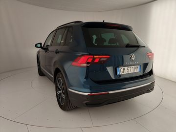 Volkswagen Tiguan - 9