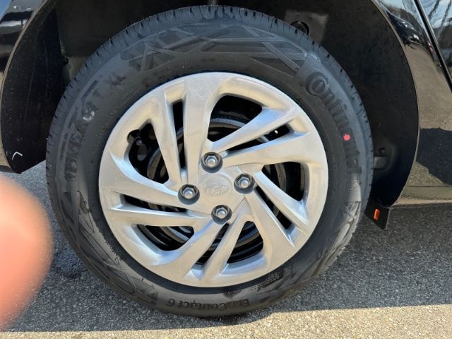 Fahrzeugabbildung Hyundai i10 FL (MY25) 1.0 Select Navi Kamera Einparkhilf