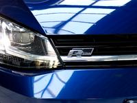 Volkswagen Golf 1.5 TSI Highline DSG 150PS-R-Line Navi LED