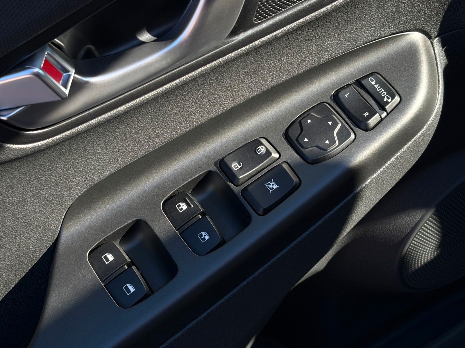 Fahrzeugabbildung Hyundai KONA E Trend SHZ LHZ ACC LKA LFA KRELL CarPlay
