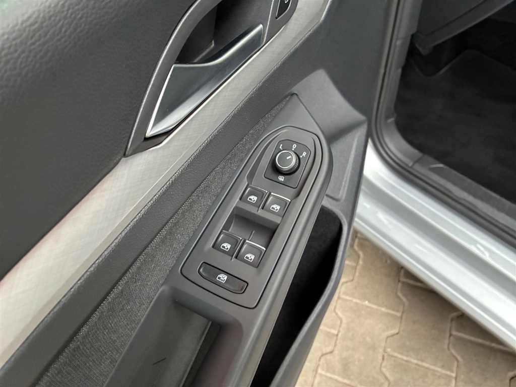 Volkswagen Golf Variant Life 2.0 TDI Navi Winterpaket, миниатюра 14