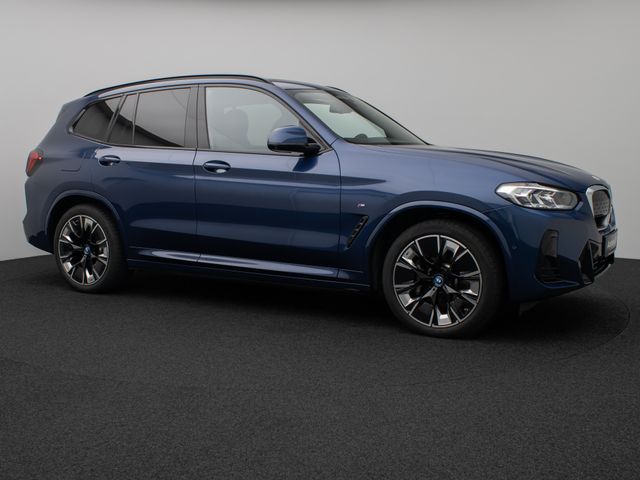 Foto Nummer 4: BMW iX3