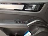 Porsche Cayenne S Platinum Edition PASM HuD - Porsche Cayenne S-Platinum-Edition