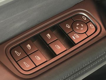 Porsche Cayenne - 12
