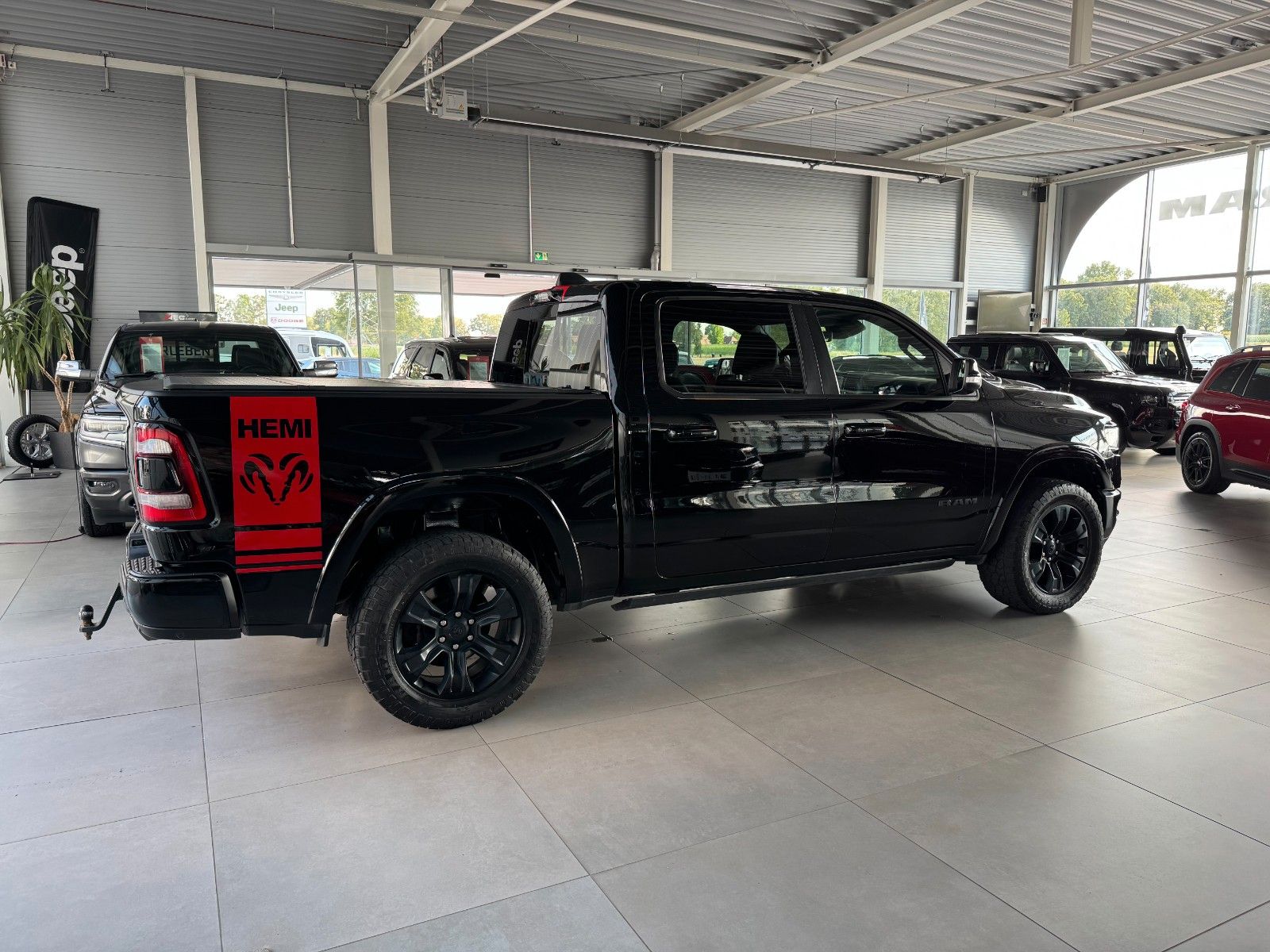 Fahrzeugabbildung Dodge RAM 1500 5,7 Limited Night LPG "Deutsche EZ"