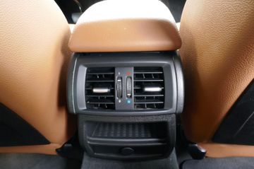 Fahrzeugabbildung BMW X3 xDrive 35 d, M-Paket, Navi, Panorama, LED