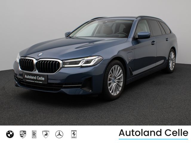 BMW 530e Panorama Kamera HUD DAB HiFi Alarm Sport