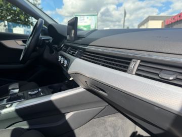 Audi A4 - 12