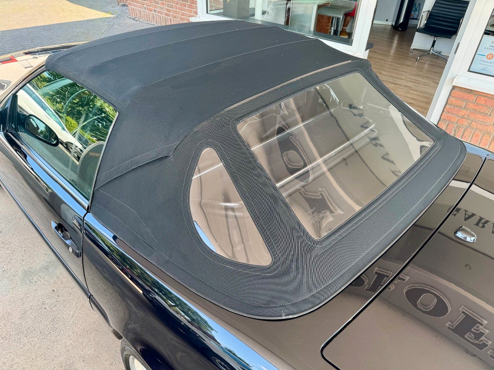 Fahrzeugabbildung Mercedes-Benz SL 320 Final Edition Autom.