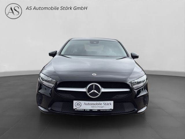 Fahrzeugabbildung Mercedes-Benz A 250 e Navi+MBUX+Spur+CarPlay+DAB