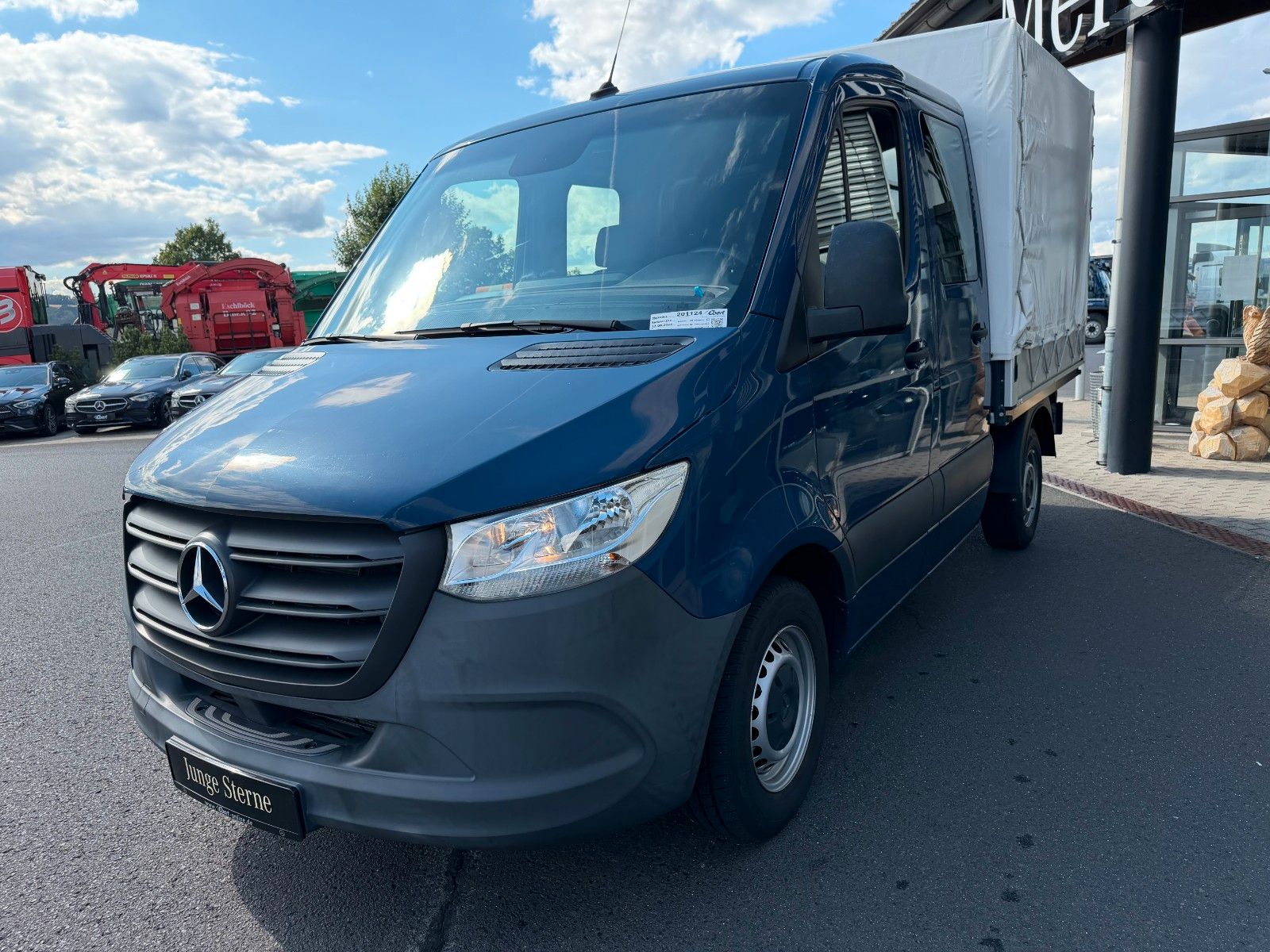 Fahrzeugabbildung Mercedes-Benz Sprinter 215 CDI DoKa Pritsche Plane AHK Klima