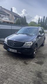 Mercedes-Benz ML 320 CDI 4MATIC - - Mercedes-Benz ML 320 in Duisburg