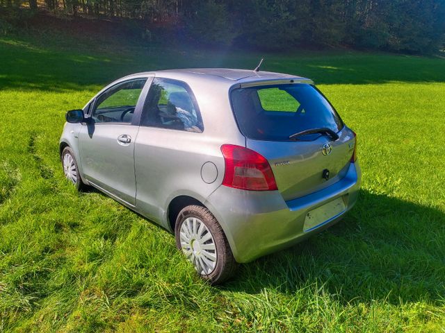 Toyota Yaris Cool 1,4-l-D-4D Cool