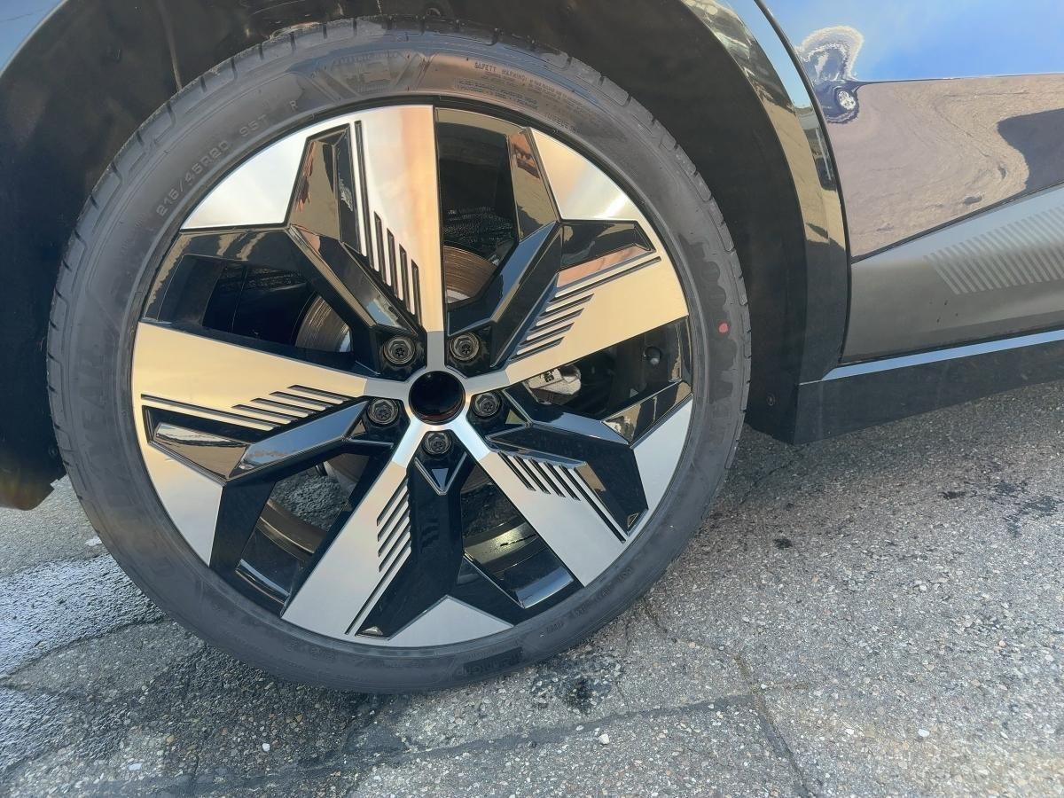 Fahrzeugabbildung Renault Megane Techno EV 60 220hp E-Tech 100% el.