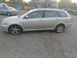 Toyota TOYOTA AVENSIS KOMBI 2.4 VVTI KLIMA*8FACH - Toyota Avensis in Leipzig