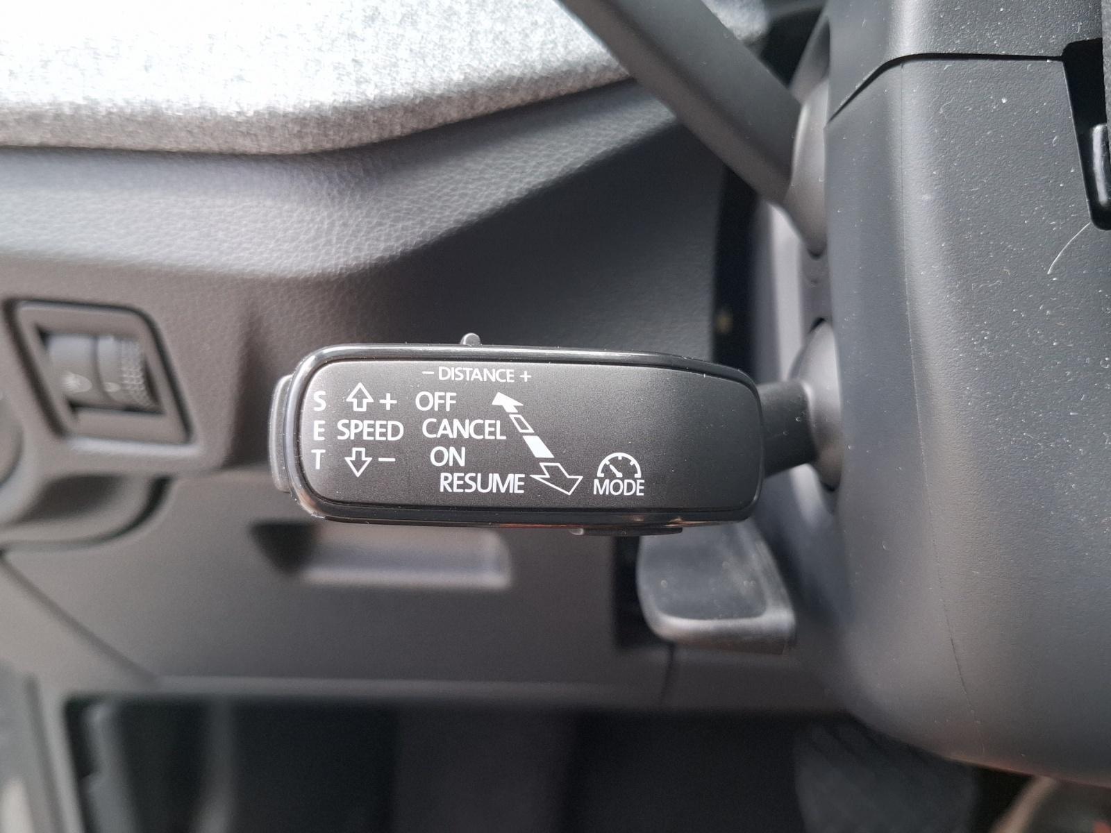 Skoda Kamiq TSI Selection DSG LED Navi AID ACC RFK SHZ