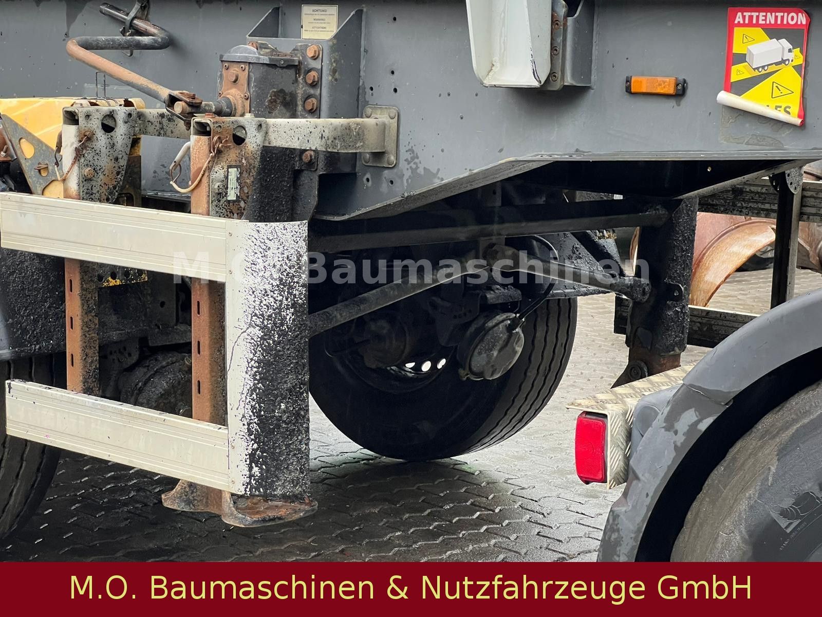 Fahrzeugabbildung Meiller 3 Achser / Luft / Plane T 39 T /