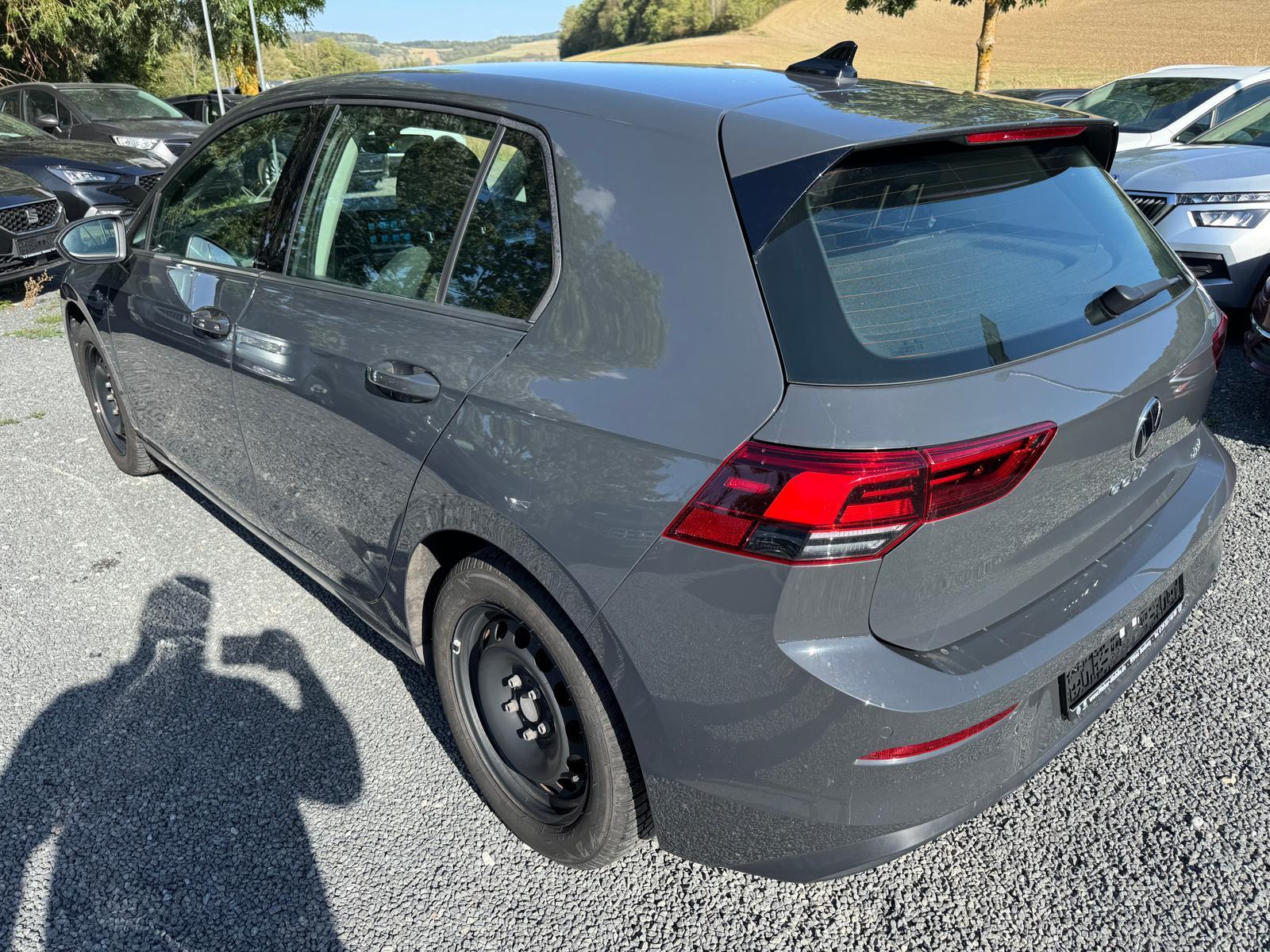 Volkswagen Golf VIII 1.0 eTSI *DSG*LIFE*PDCHI+VO*NAVI*ACC*D, миниатюра 28