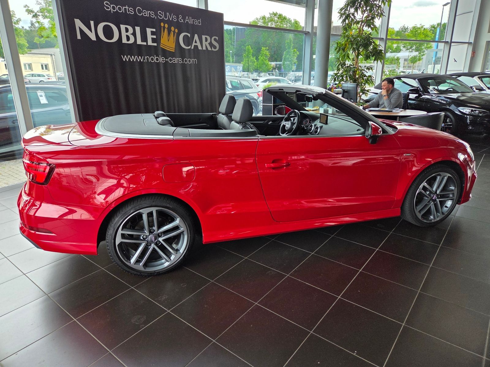 Fahrzeugabbildung Audi A3 Cabriolet 35 TFSI S line sport B&O LED NAV