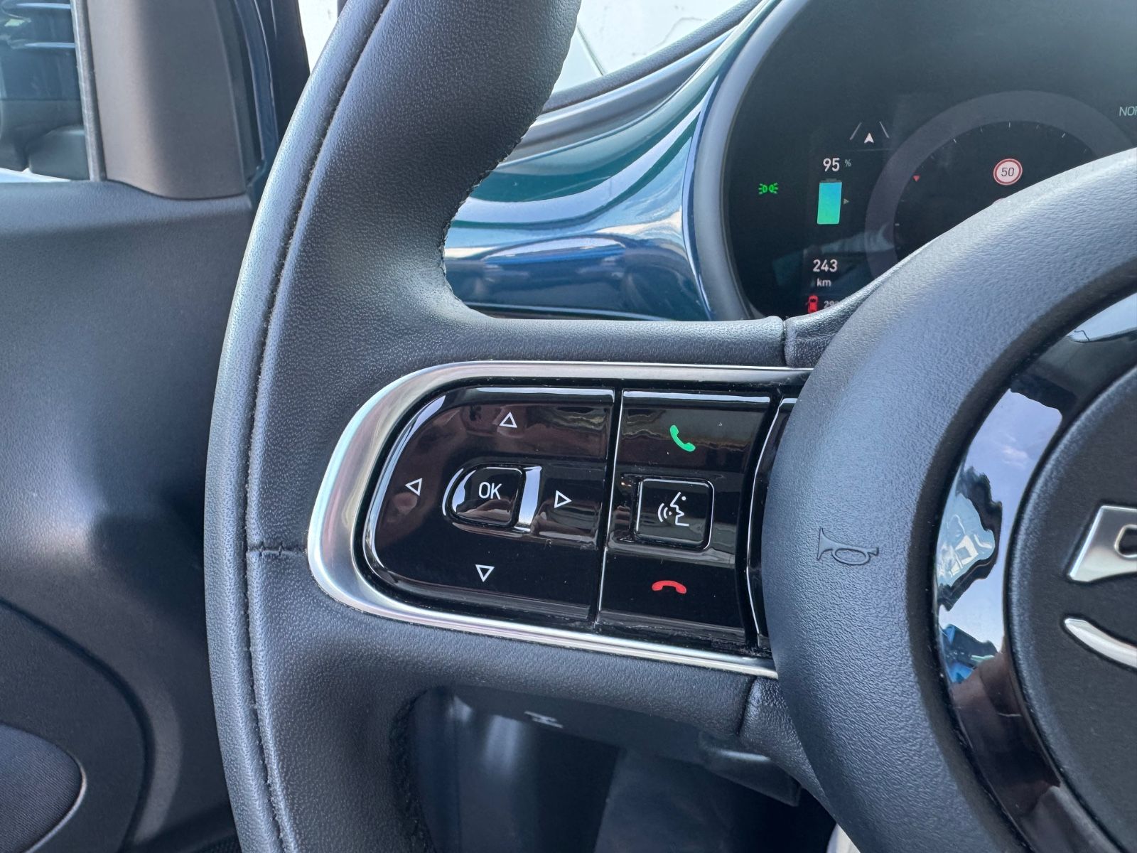 Fahrzeugabbildung Fiat 500 e Icon/Cabrio/ACC/LED/Navigation/R-Cam/42kWh