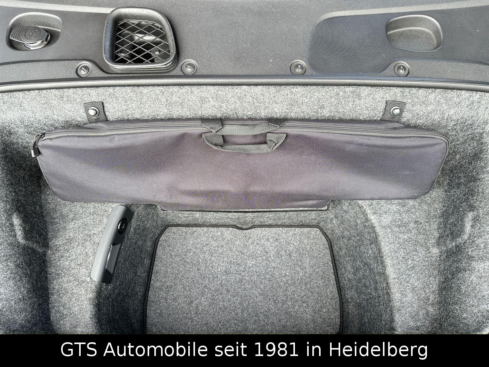 AUDI R8 SPYDER 5.2 FSI V10 QUATTRO