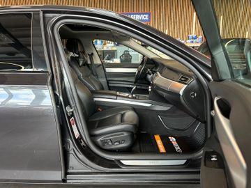 BMW 740 d xDrive *HeadUP*KomfortSitze*Vollauss.*