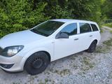 Opel Astra Sports Tourer 1.7 CDTI Sport 81kW Sport - Opel Astra aus 2010: Sport Tourer