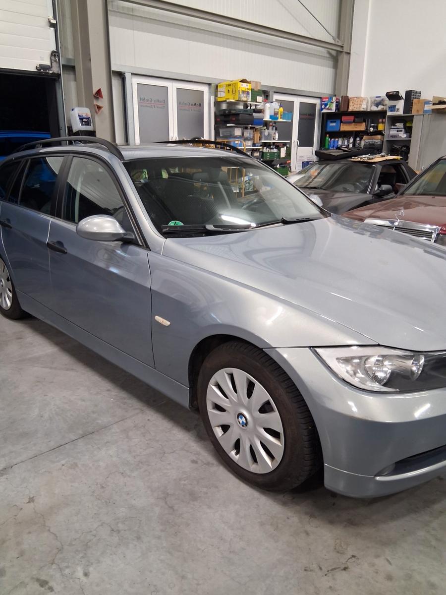 BMW 320 2005 — photo 6