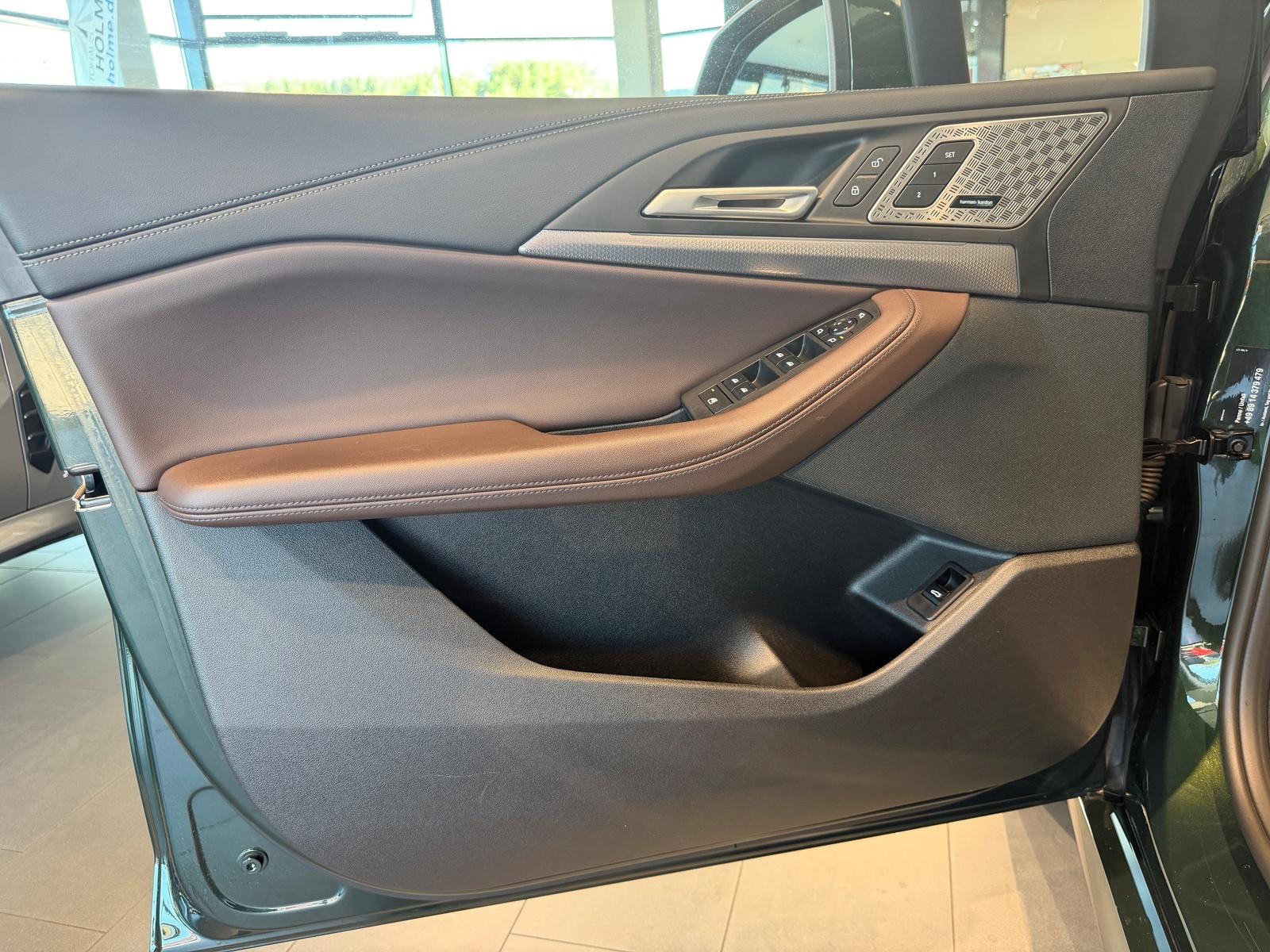 BMW Active 218i Active Tourer MSport, миниатюра 11